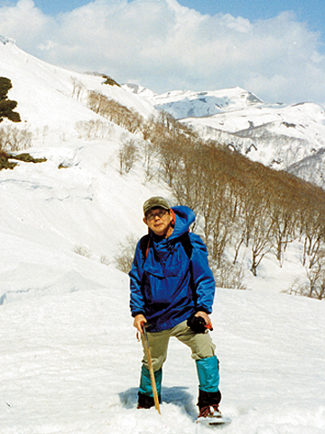 2004年3月 尖岳にて