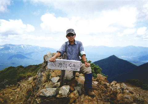 大雪山系・石狩岳山頂にて（2010．8．19）